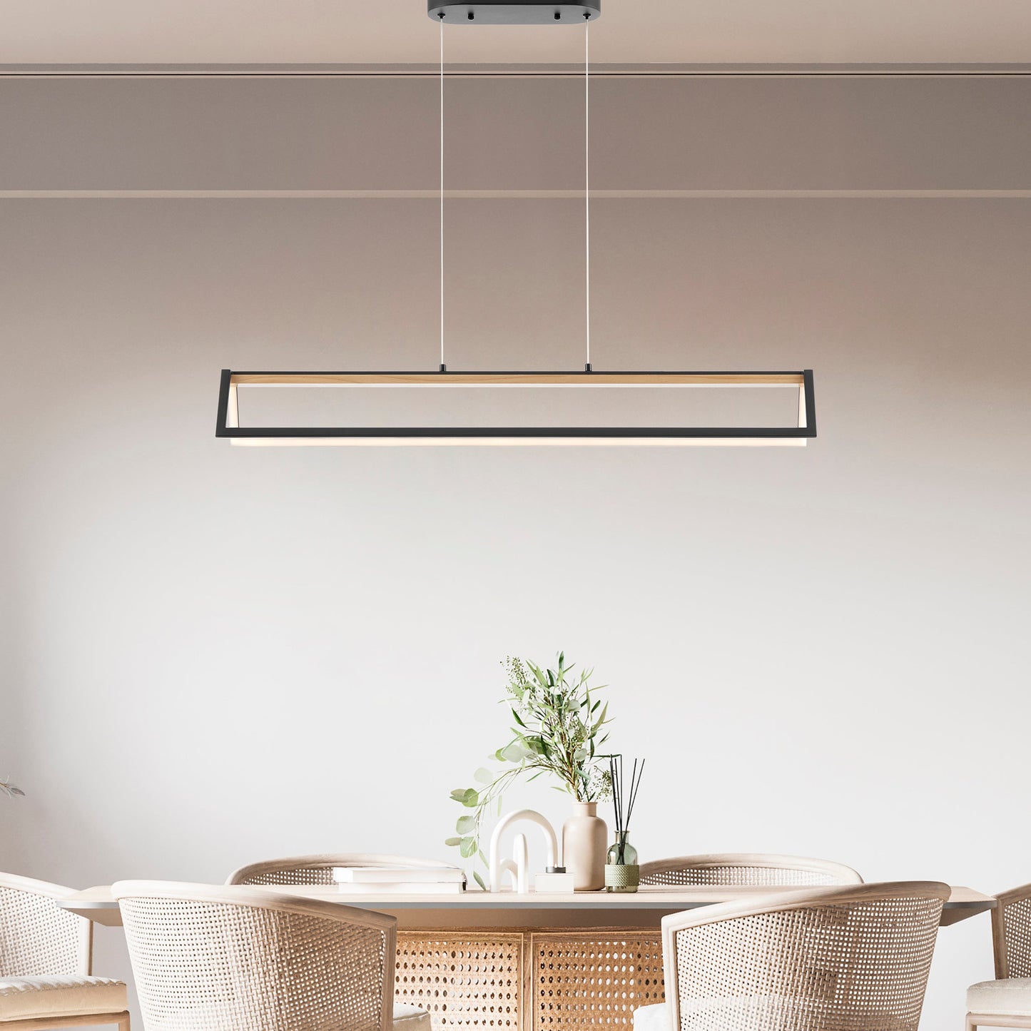 Chandelier Satin Black & Wood