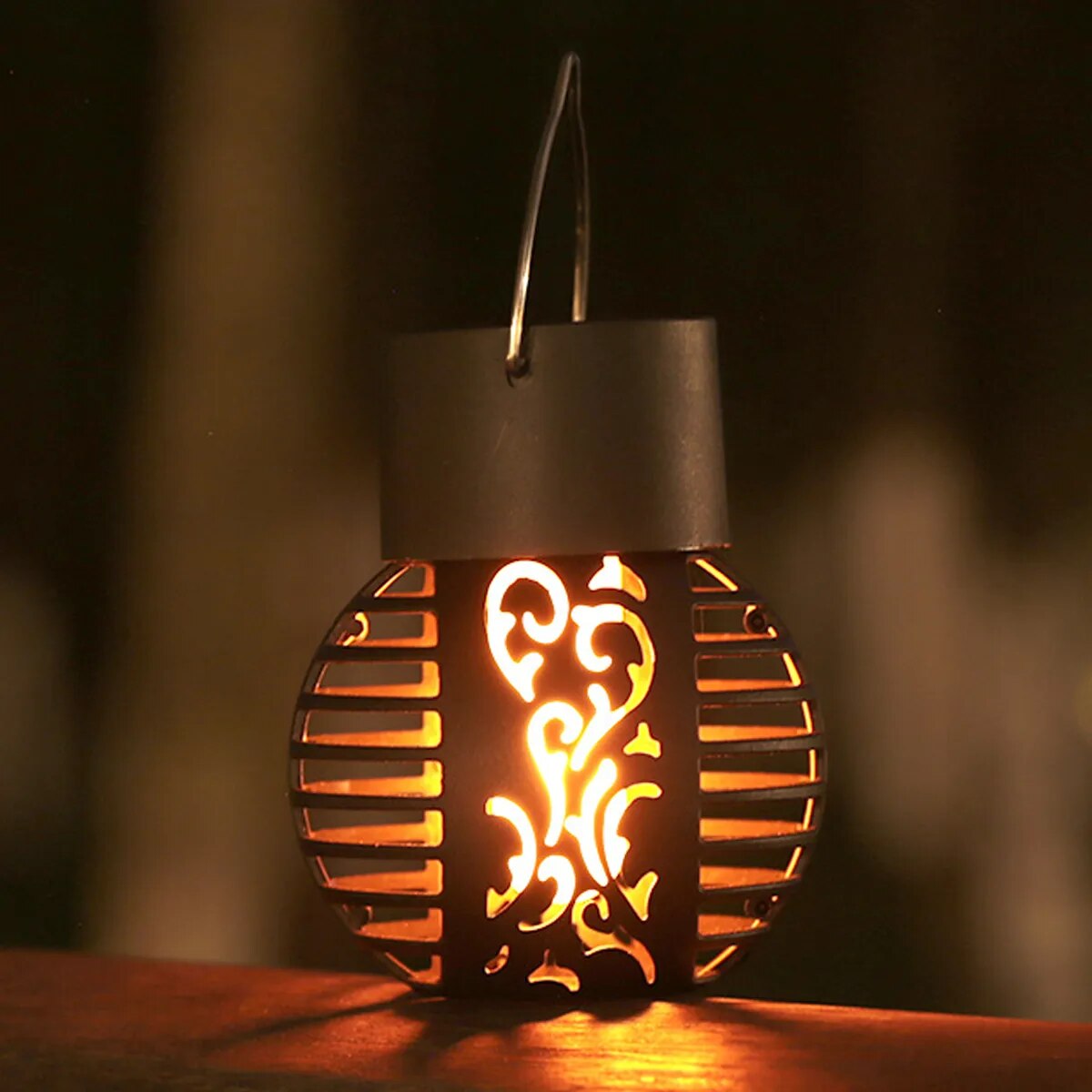 6LED Solar Flame Light Outdoor Garden Lanterns - Waterproof Hanging Flickering Flame Lamp for Patio Decor